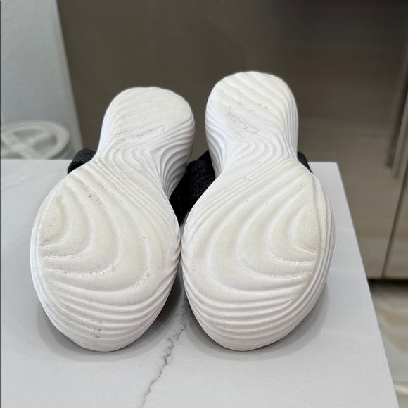 Cloudsteppers by Clarks Black Sandals - Picture 5 of 5